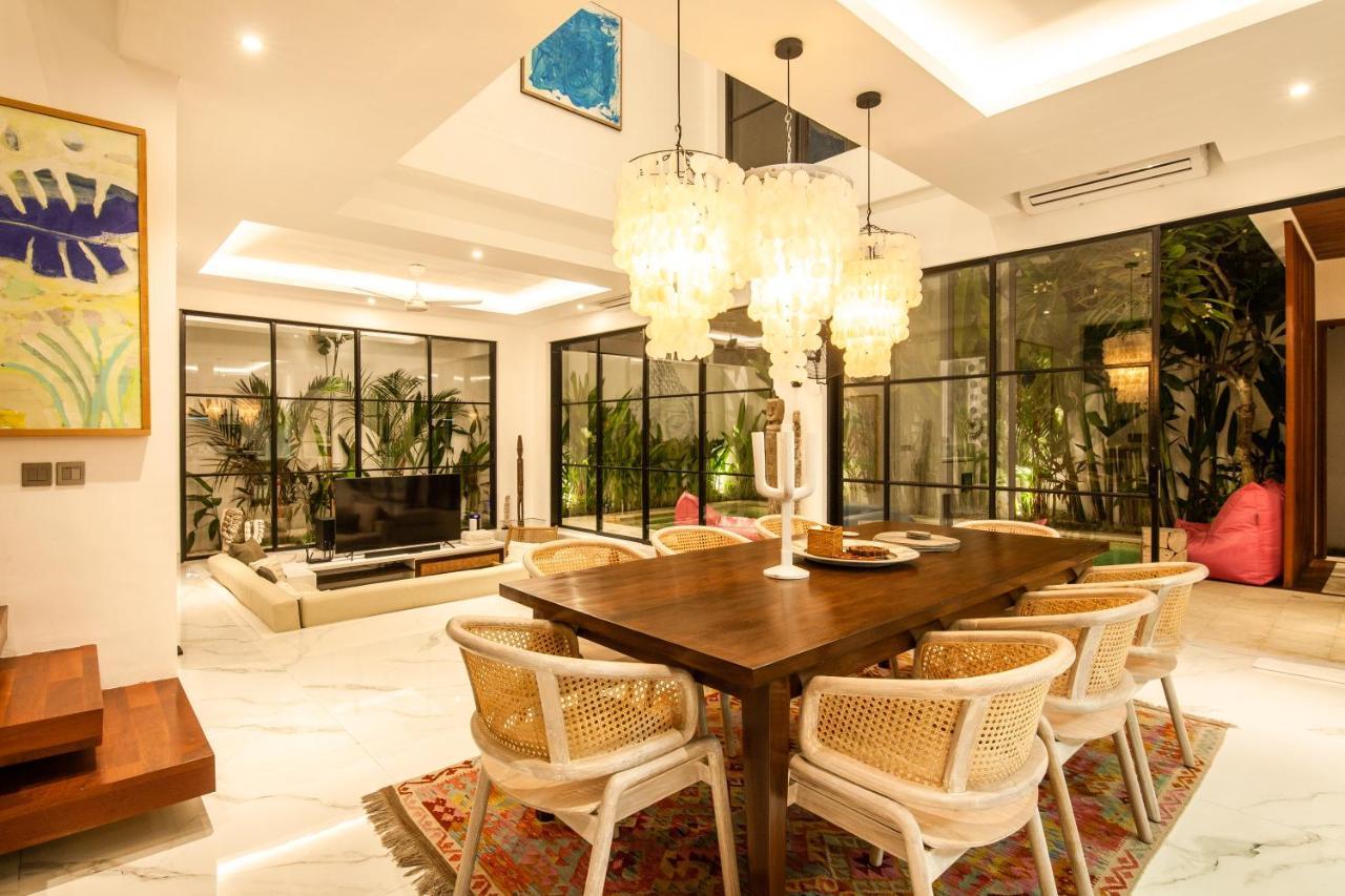 Luxury Villa Devina I Seminyak I Yoga & Gym Extérieur photo